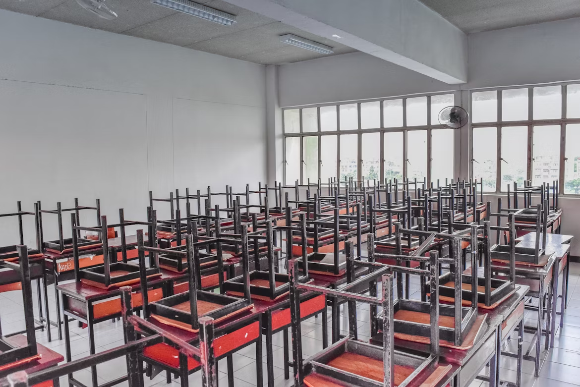 学校用の可動間仕切りの重要な性能