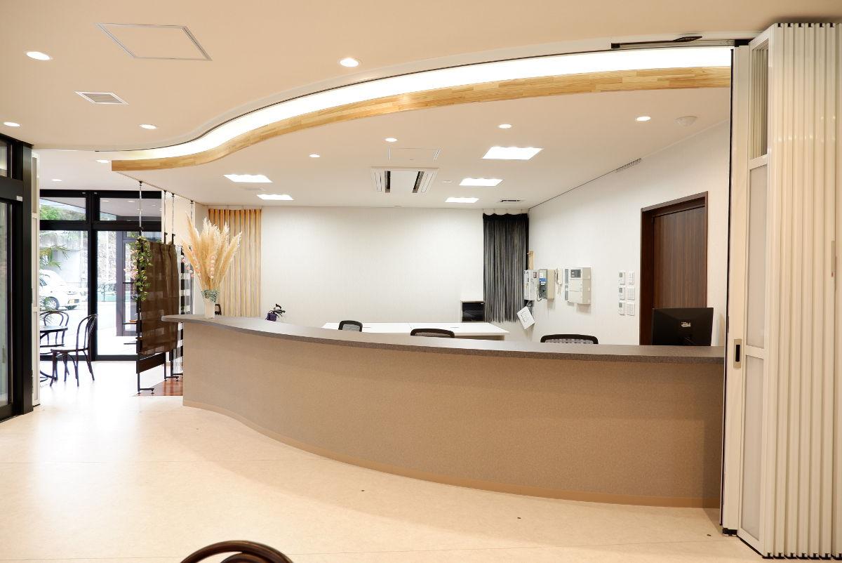 社会福祉法人恵心会サービス付き高齢者向け住宅 glad下川原|複雑な曲線に柔軟に対応