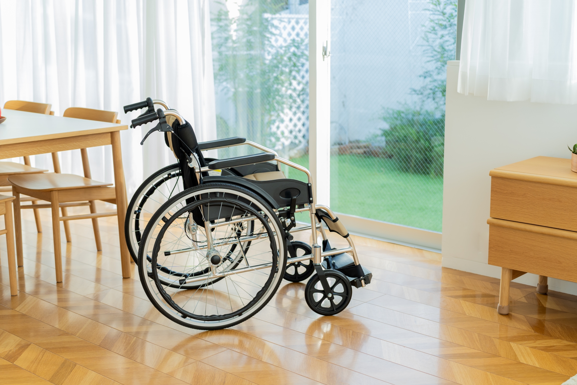 介護施設で折戸を取り入れる際の3つの選び方