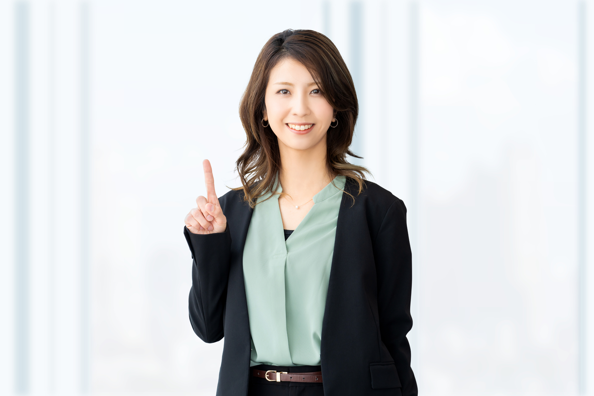 開放感のある意匠と機能性を両立するなら「イスターカーテン」がおすすめ