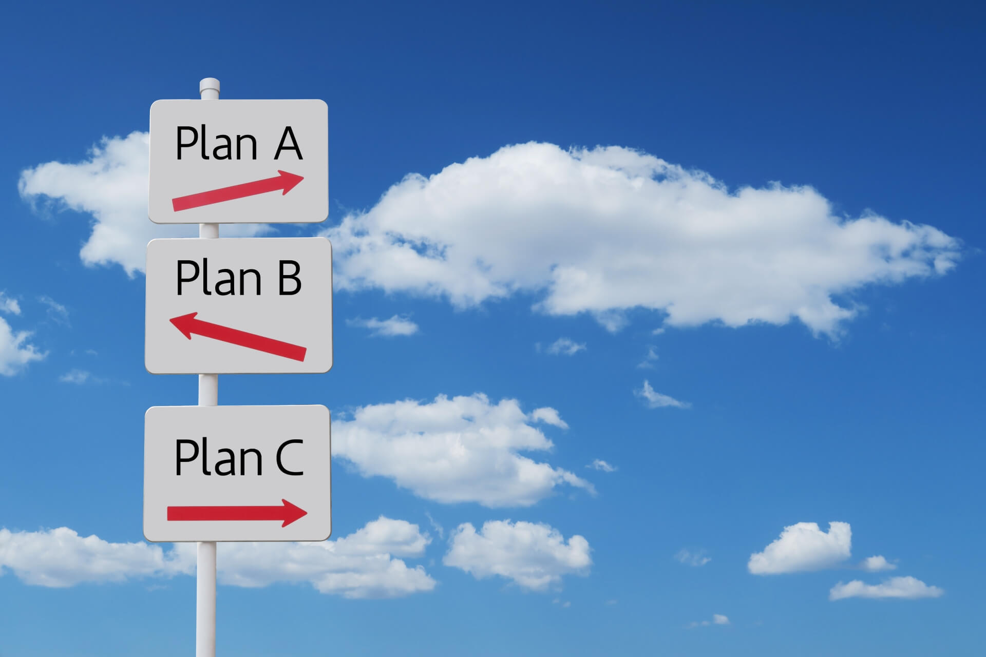 折戸・横引きシャッターの導入が狭小スペースの運用効率を高める理由