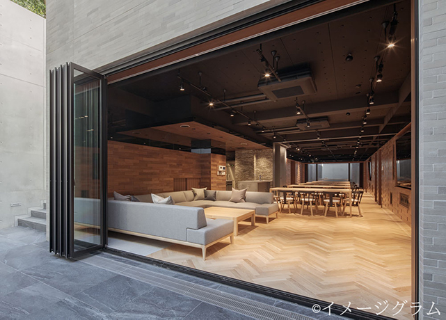 BEEVALLEY YOYOGIUEHARA｜地下空間を明るく、開放的なパーティールームに