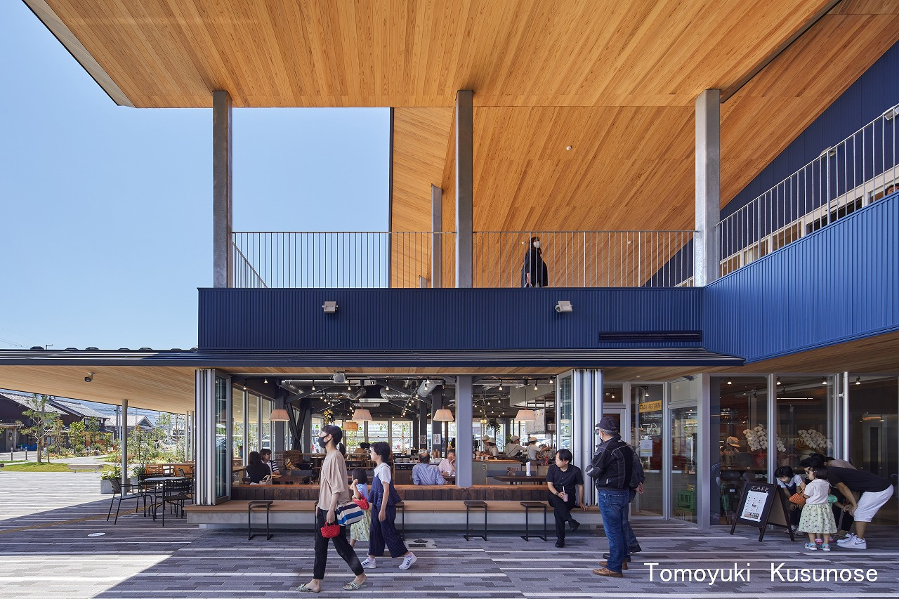 あけてんで｜開放性と柔軟性を両立したフルオープン折戸