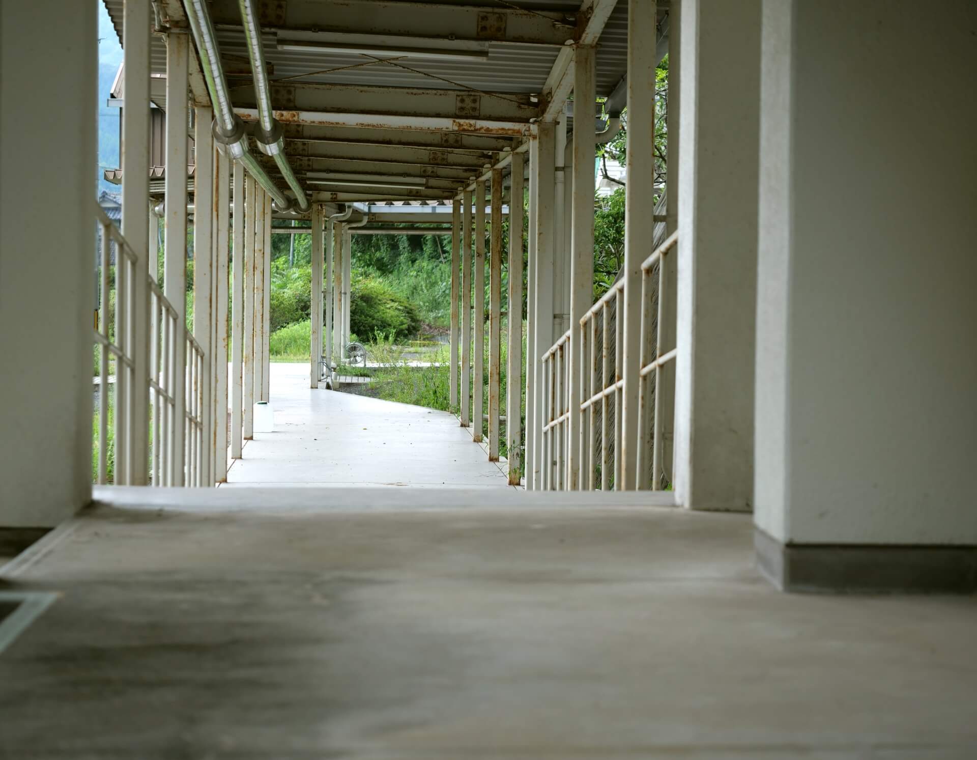 学校で開放感のある空間設計が求められている理由