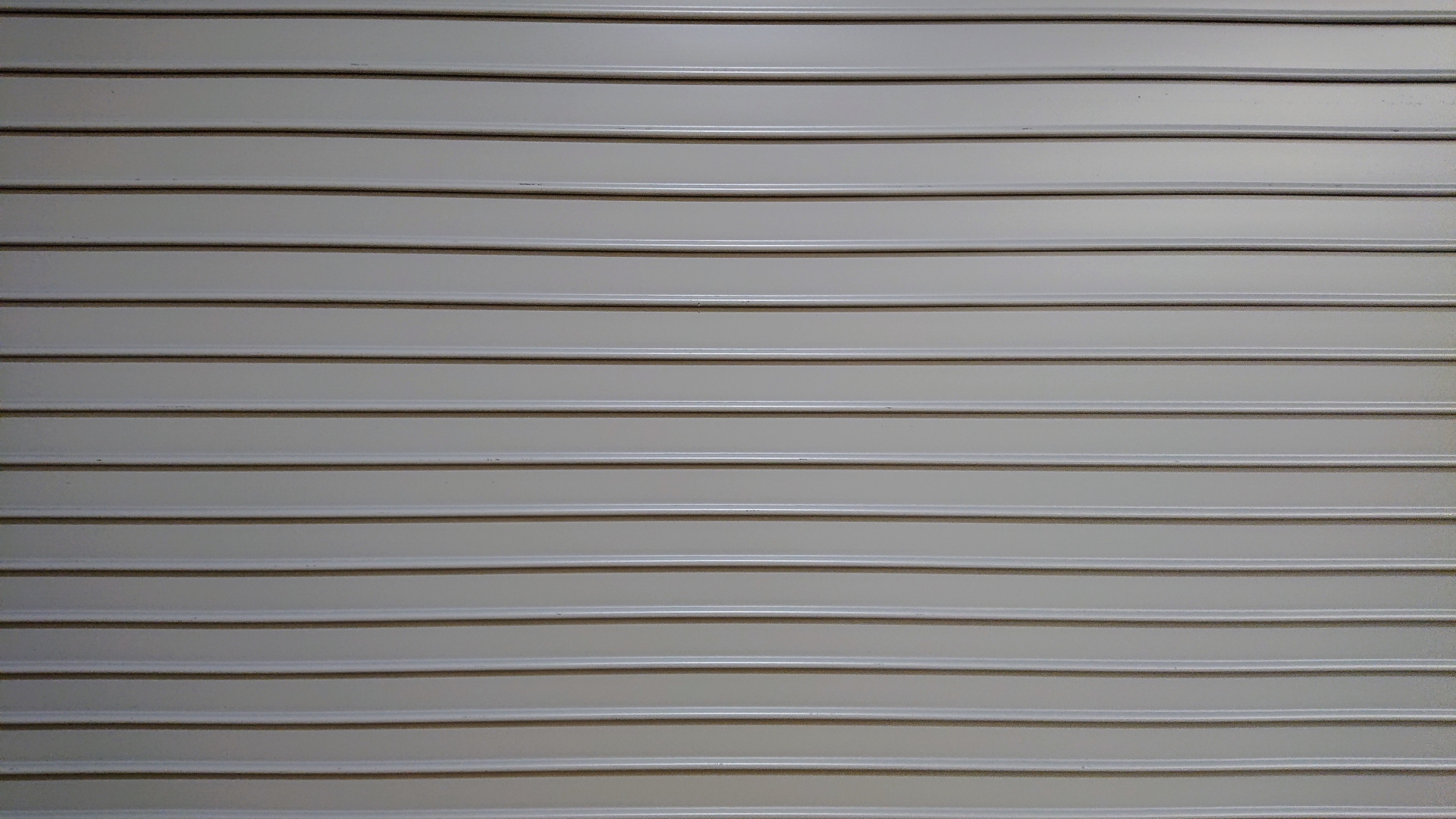 従来の防犯シャッターの課題と設計上の限界