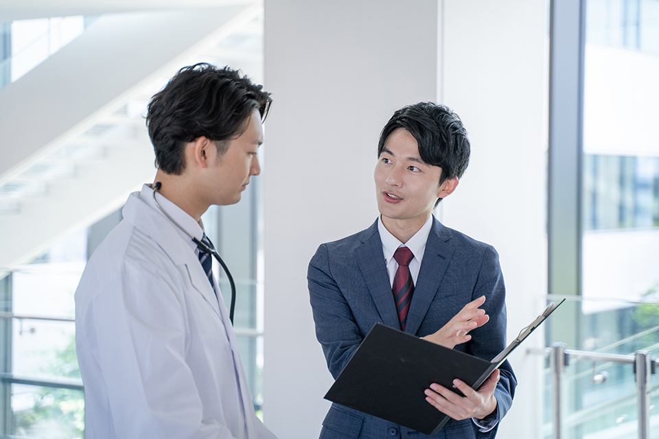 折戸を活用したクリニック内装の施工事例3選